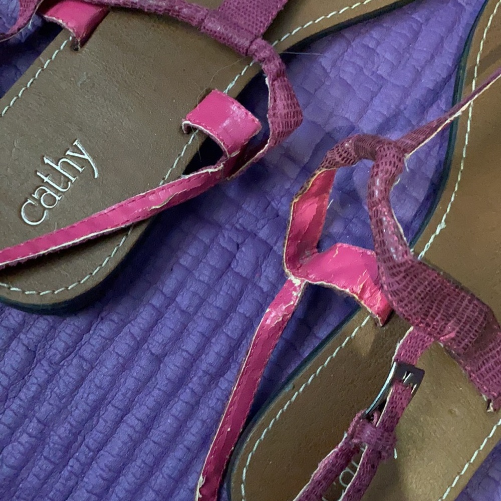 Sandals - Picture 2 of 4